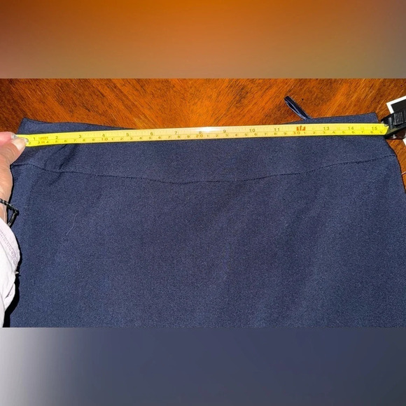 NWT Nine West pencil skirt Navy- Size 4 - Picture 4 of 6